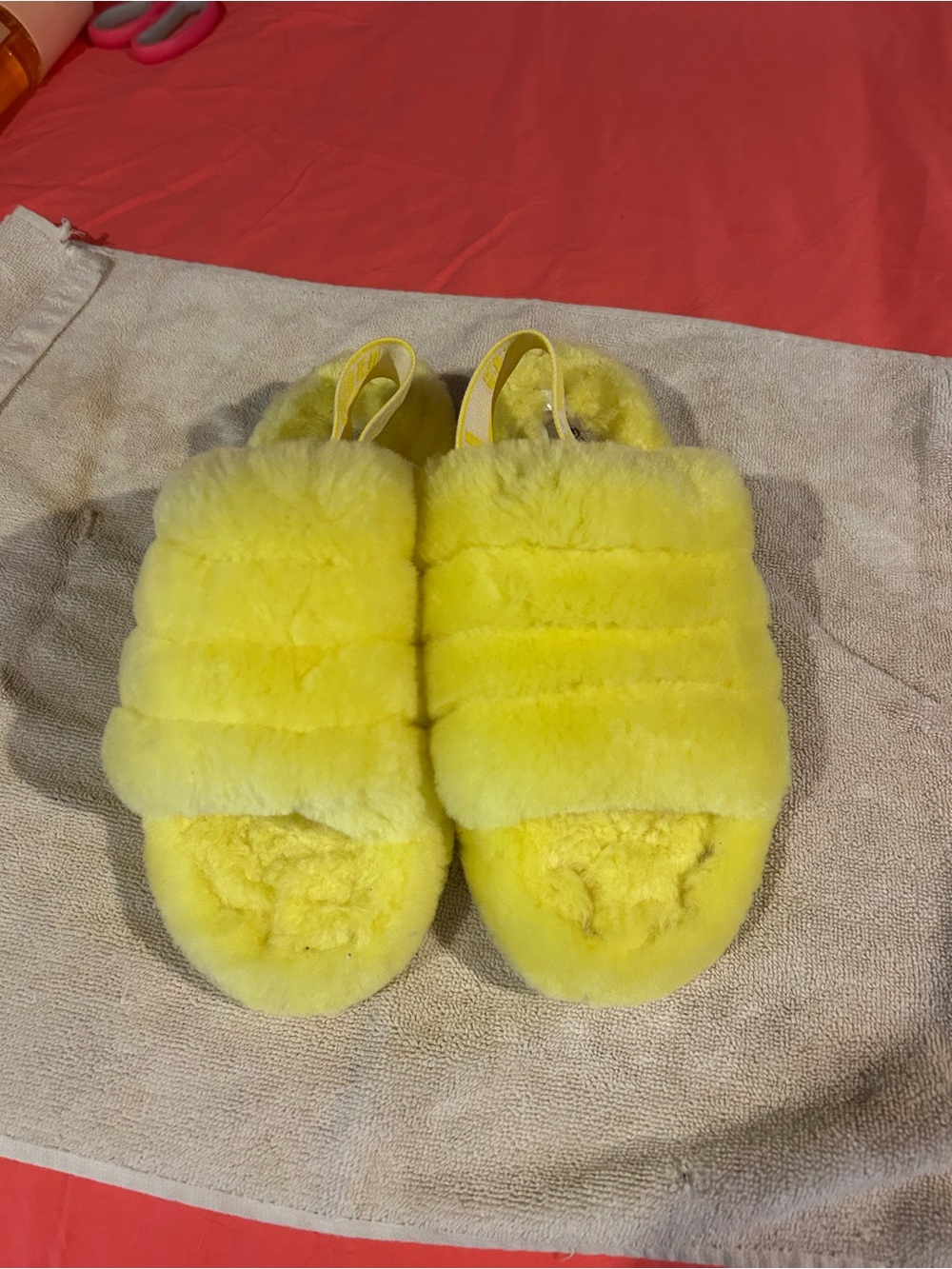 Ugg fluff yeah slides